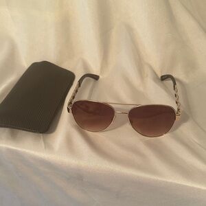 Stylish Gold Sunglasses for Men